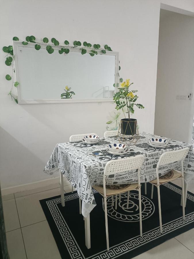 Cikta'Z Homestay Southville City Bangi Kampong Tangkas Zewnętrze zdjęcie